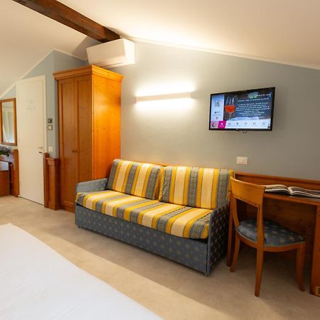 Hotel Locanda Al Pomo D'Oro Чивидале-дель-Фриули Экстерьер фото